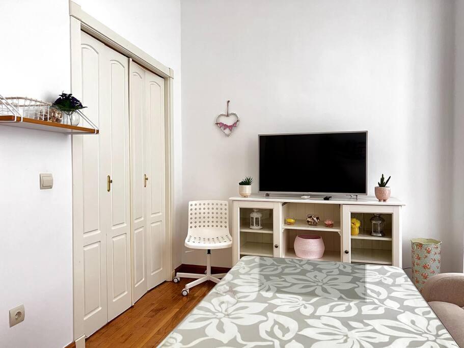Apartamento Muy Centrico En Гранада Екстер'єр фото